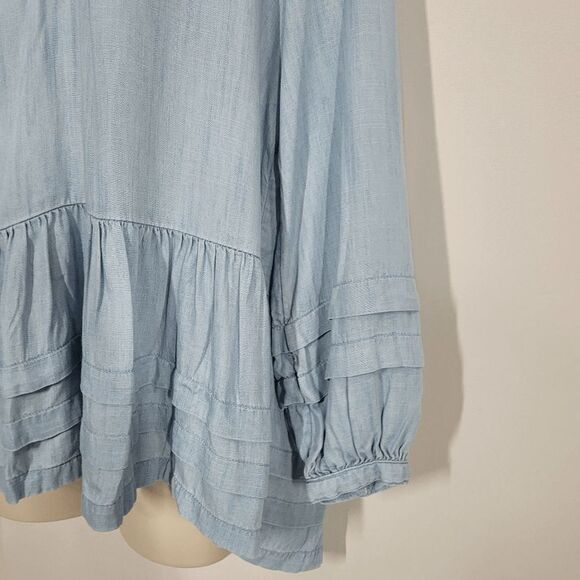 American Eagle Blue Chambray Denim Flowy Ruffle Blouse Size X-Small - Picture 4 of 8